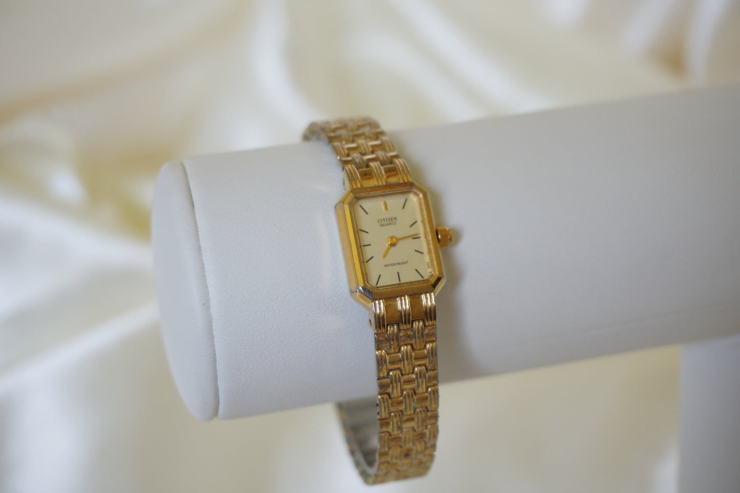 Dainty Citizen Watch