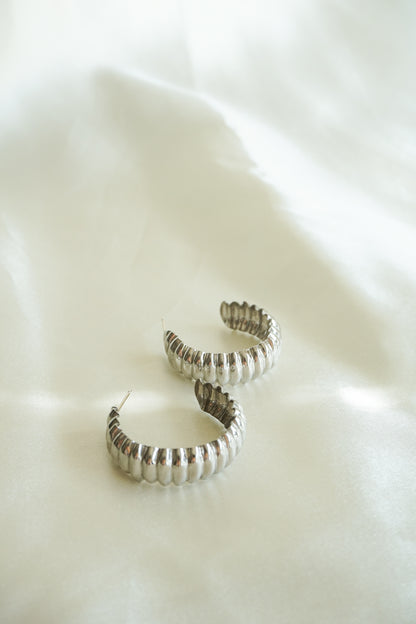 The Liliane Earrings